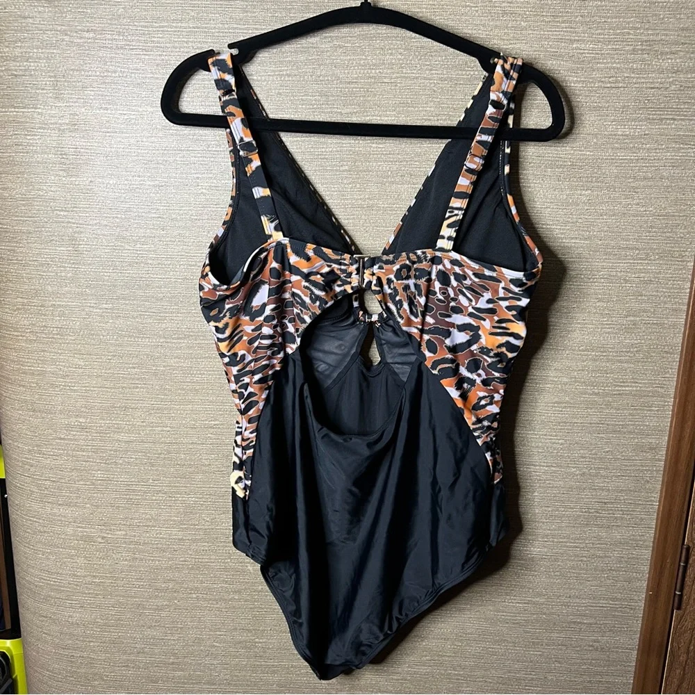 Swimsuits For All Women's Plus Size Center Ring Plunge One Piece Swimsuit XL
